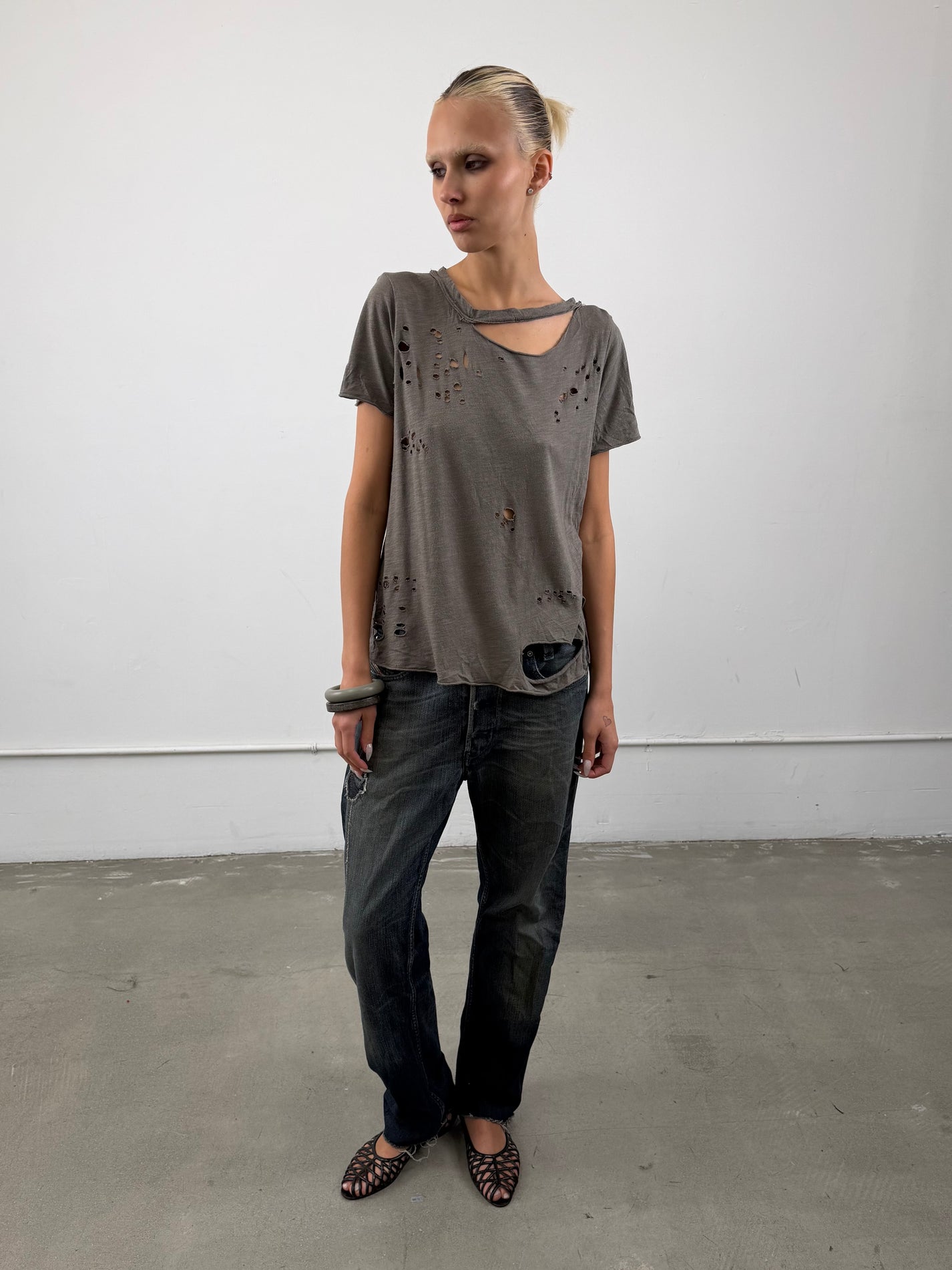 'Daphne' Distressed Tee