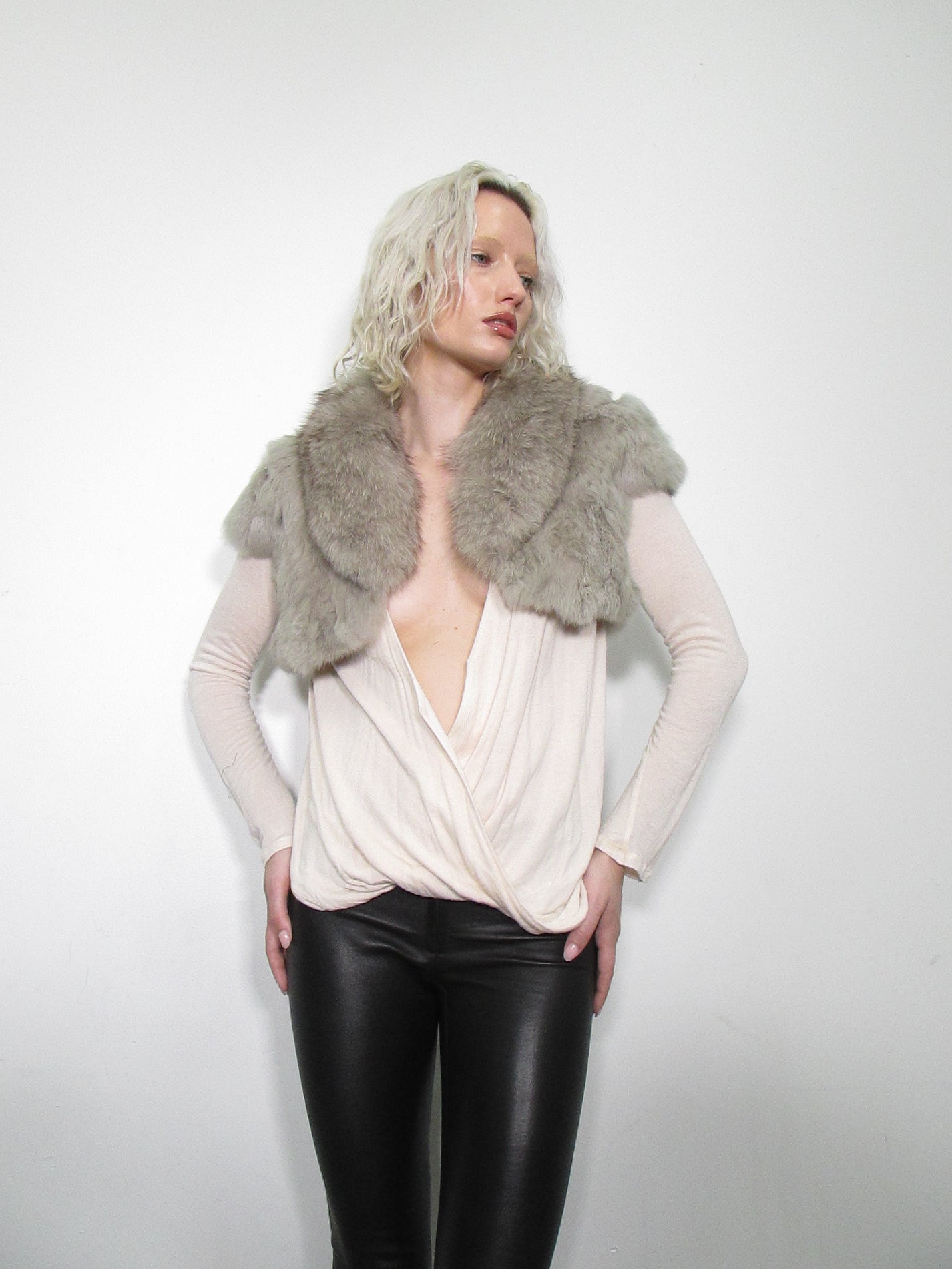 ‘Rania’ Cropped Fur Vest